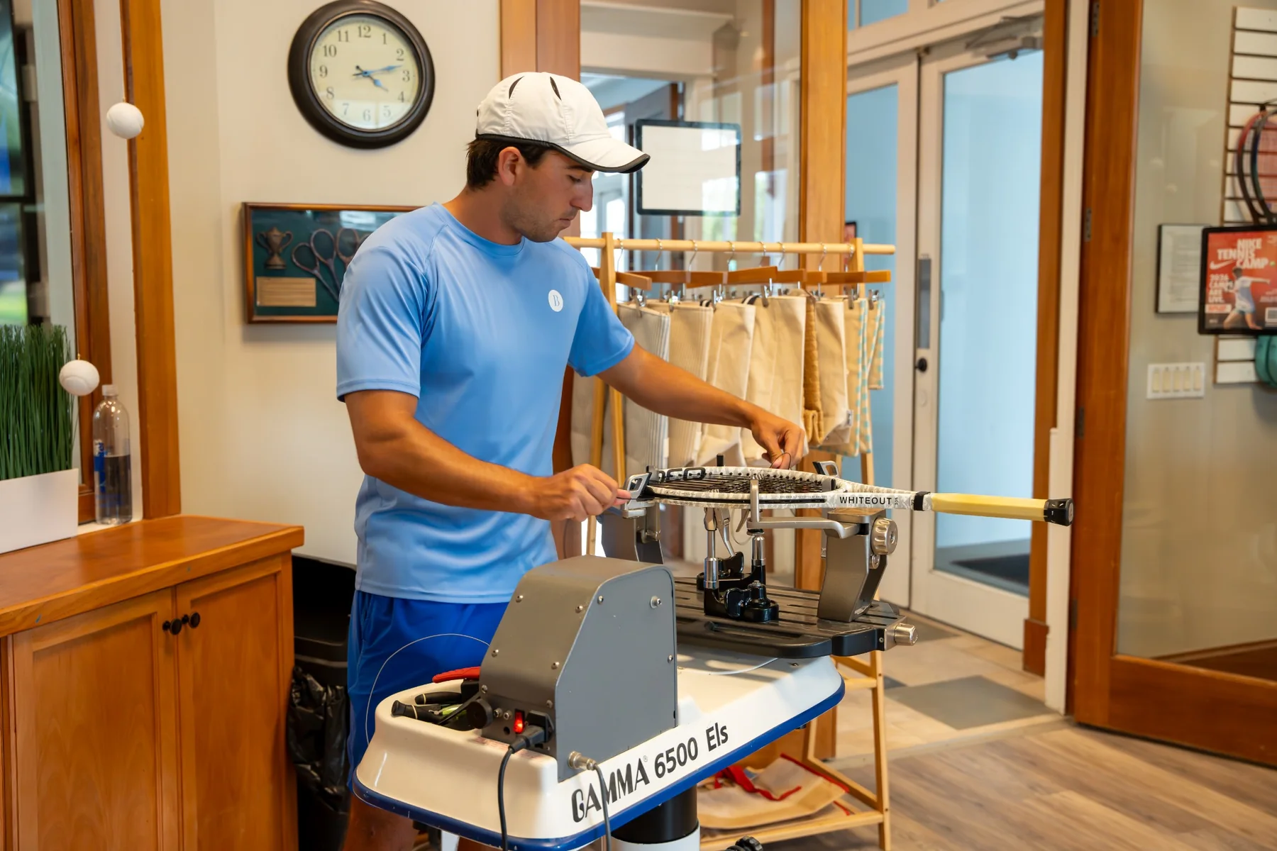 BLVD professional racquet stringing service